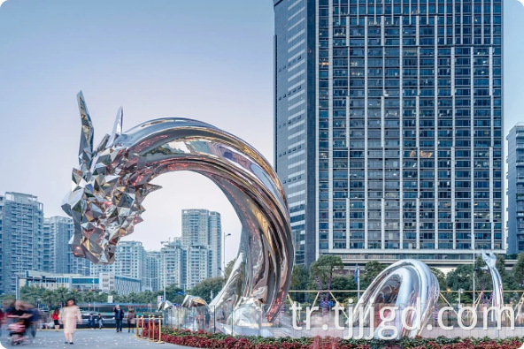 Outdoor Animal Sculpture